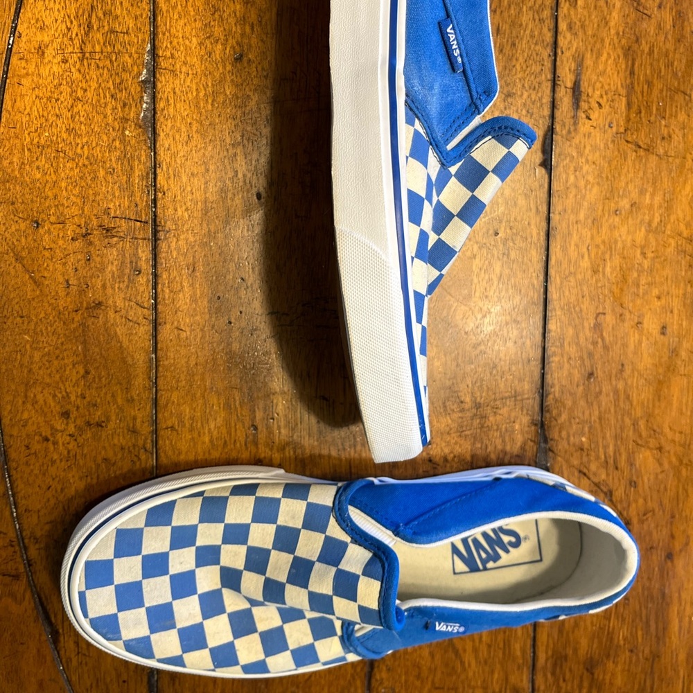 Vans size 8 slip on like new